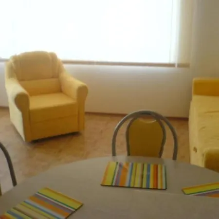 Frontline, 1 Bed, Near To Lejlighed Burgas City